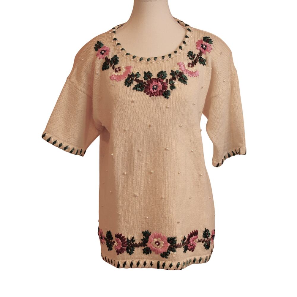 Cotton Knit Short Sleeve Scoop Neck Top Ribbon & Pearl Floral Embroidered sz M